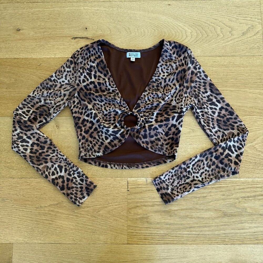 Beginning Boutique Key Hole Leopard Print Long Sleeve Crop Top in Brown